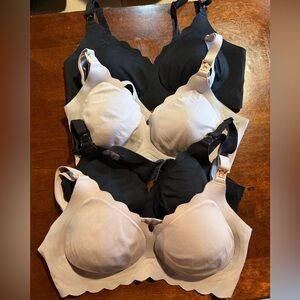 Momcozy Bundle of 4 Seamless Black and Cream Nursing Bras. XL